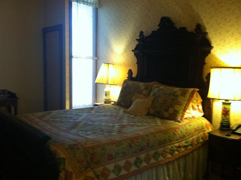 Corners Mansion Inn - A Bed&Breakfast Vicksburg Zimmer foto