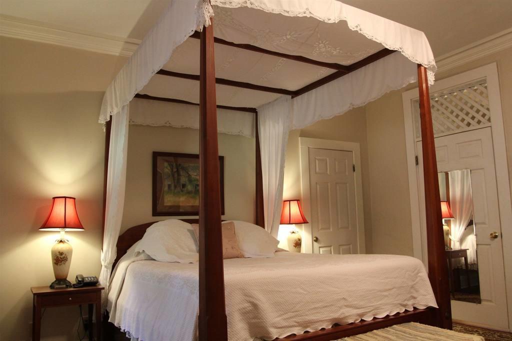 Corners Mansion Inn - A Bed&Breakfast Vicksburg Zimmer foto